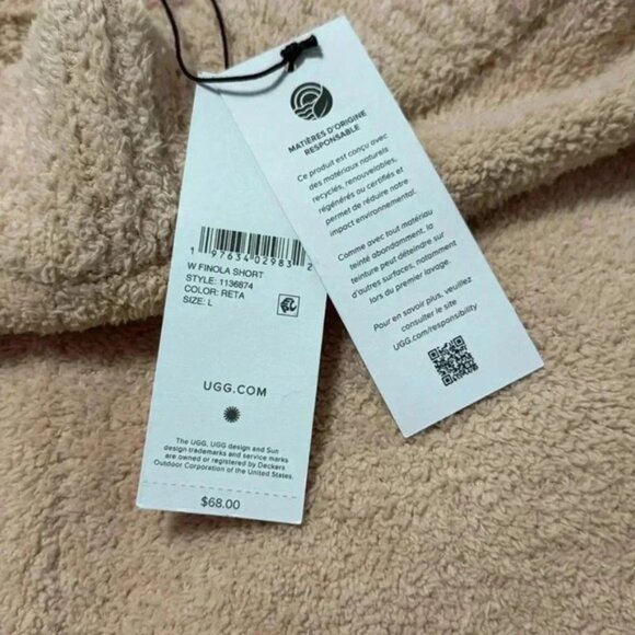 UGG Finola Short - Picture 4 of 5